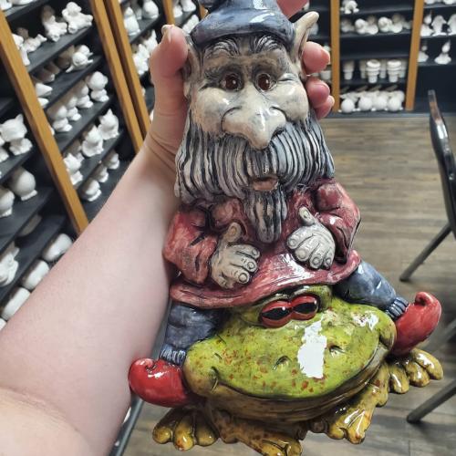 Gnome-on-Frog-figurine