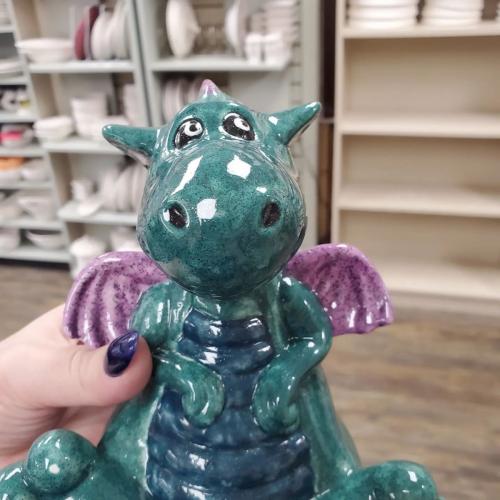 Green-Dragon-figurine